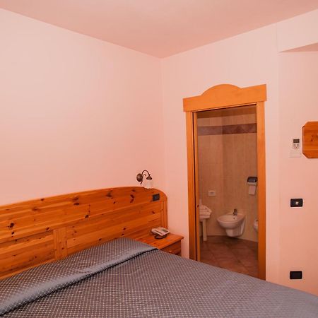 Hotel Vittoria Рива-дель-Гарда Номер фото