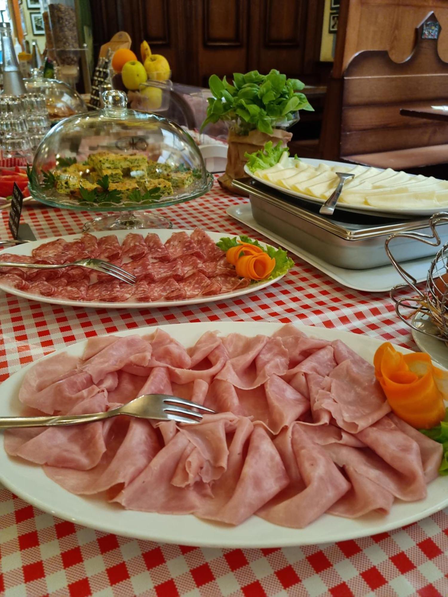 Hotel Vittoria Рива-дель-Гарда Экстерьер фото