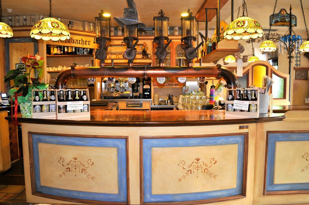 Hotel Vittoria Рива-дель-Гарда Экстерьер фото